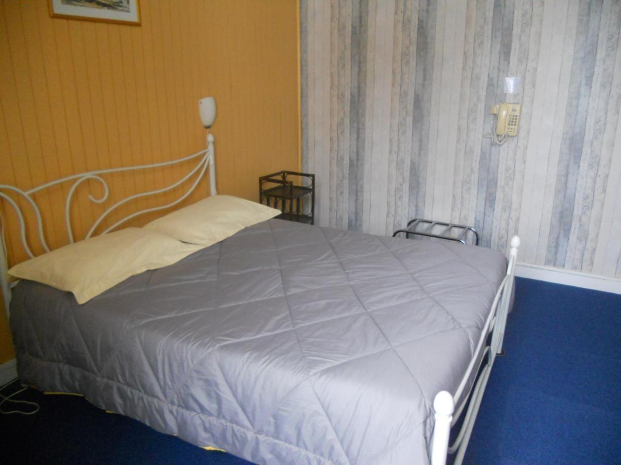 Hotel De La Gare Морле Екстериор снимка